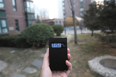 12月21日，四惠某小区室外PM2.5为315.8ug/m3。